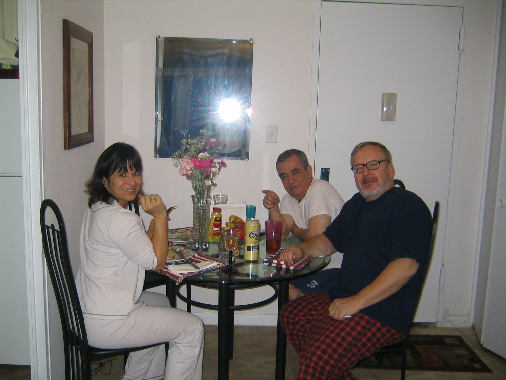 2010_11_00_ines_tarcisio_nyc_10.jpg (large)