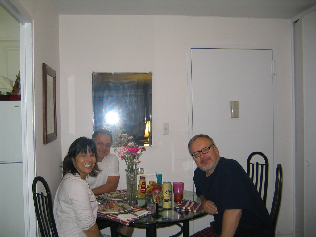 2010_11_00_ines_tarcisio_nyc_11.jpg (large)