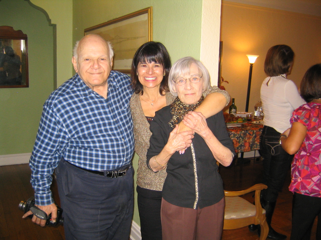 2010_11_25_thanksgiving_at_olga_22.jpg (large)