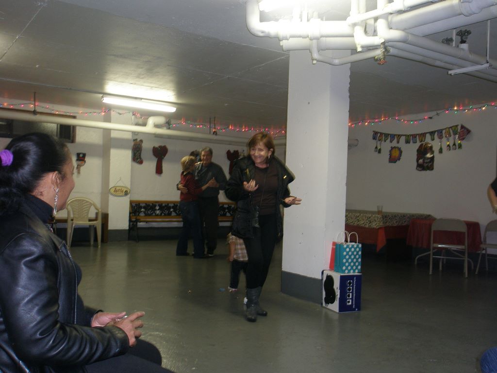 

2010_12_19_elmhurst_party_ny_007.jpg (large)