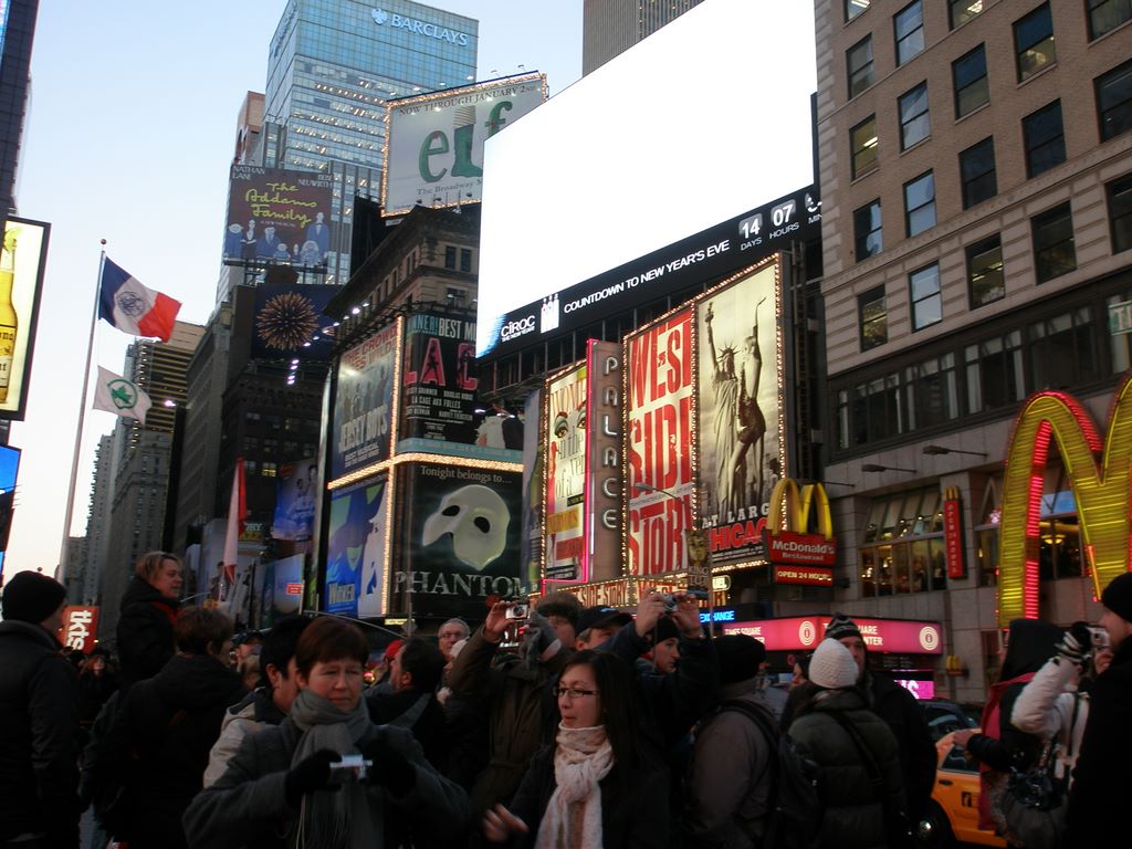2010_12_19_times_square_ny_008.jpg (large)