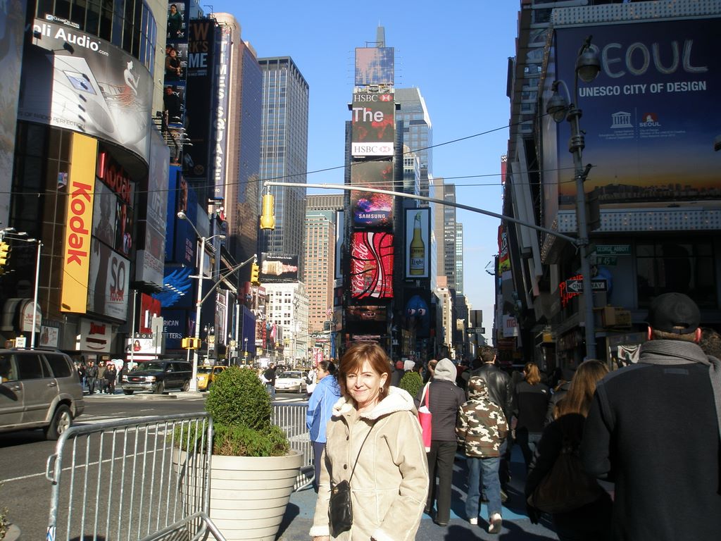 2010_12_19_times_square_ny_010.jpg (large)