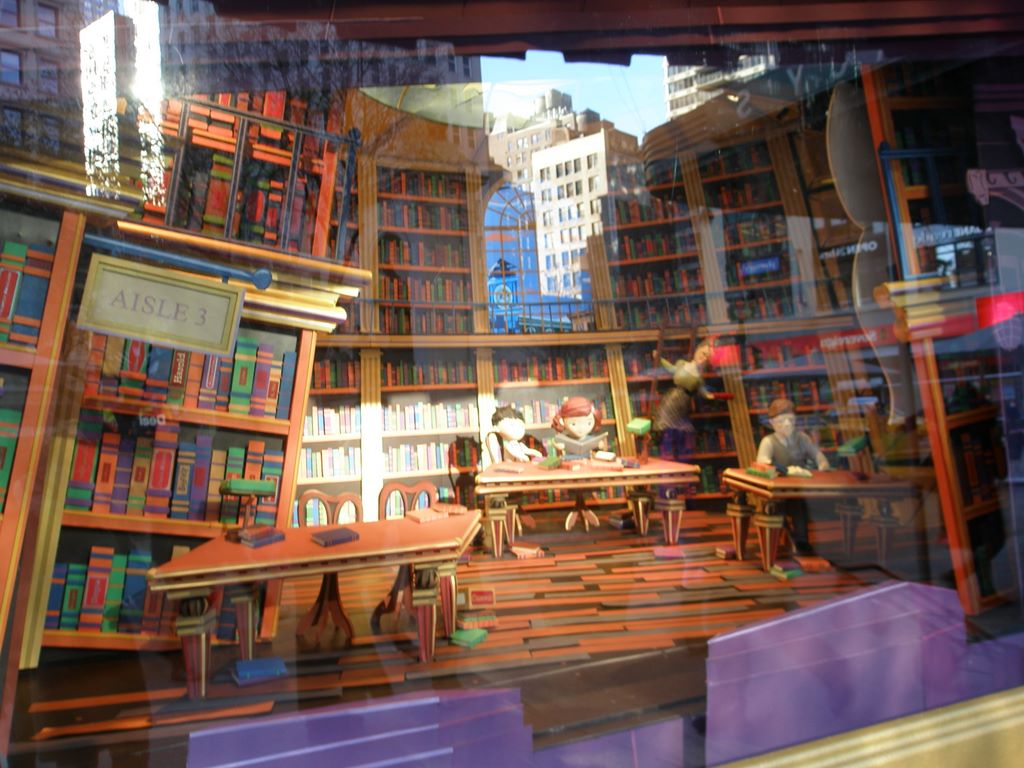 2010_12_19_windows_ny_005.jpg (large)