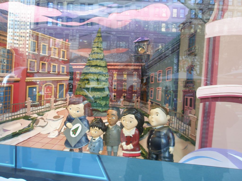 2010_12_19_windows_ny_006.jpg (large)