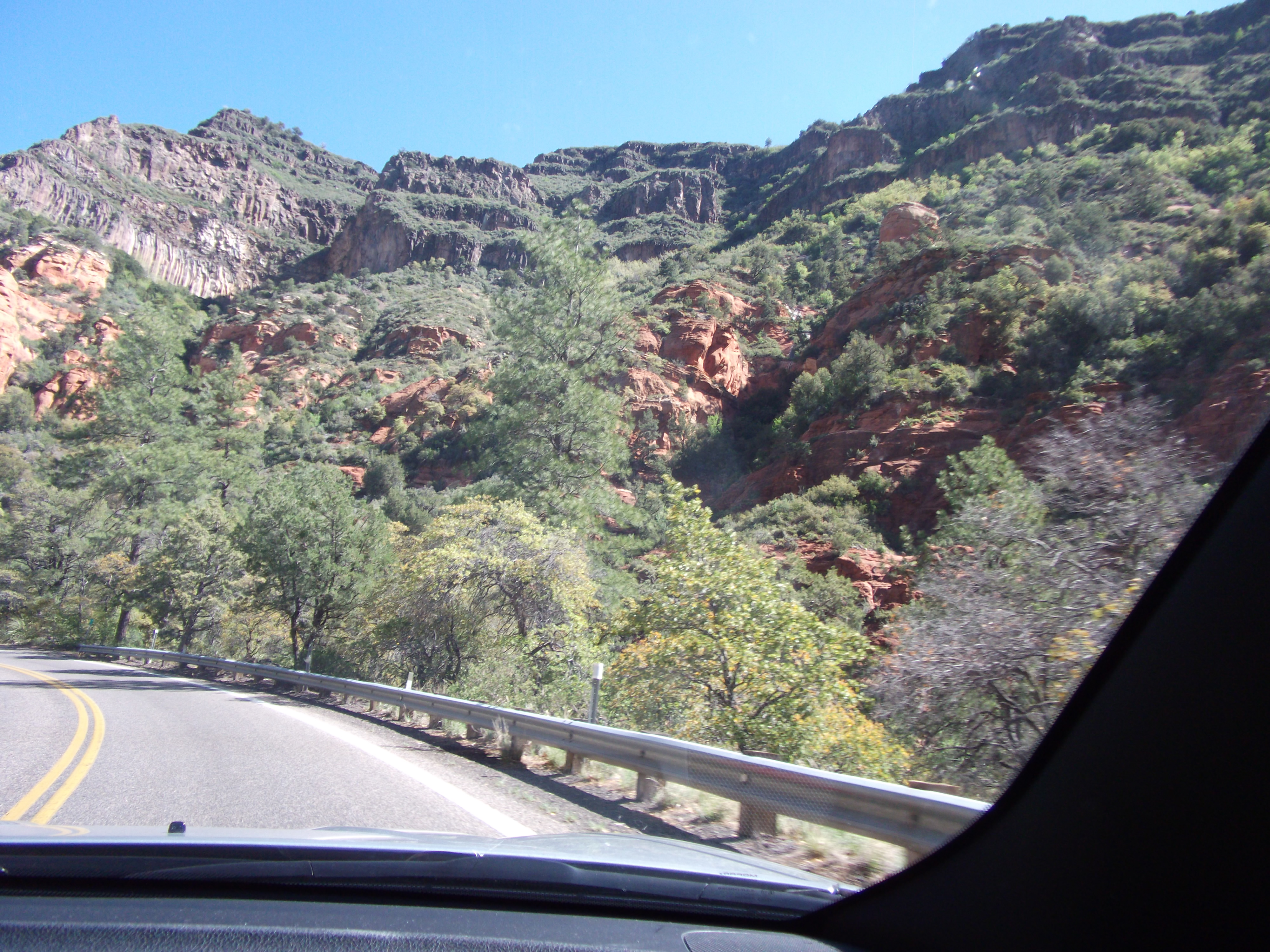 2012_04_27_oak_creek_canyon_sk_0015.jpg (large)