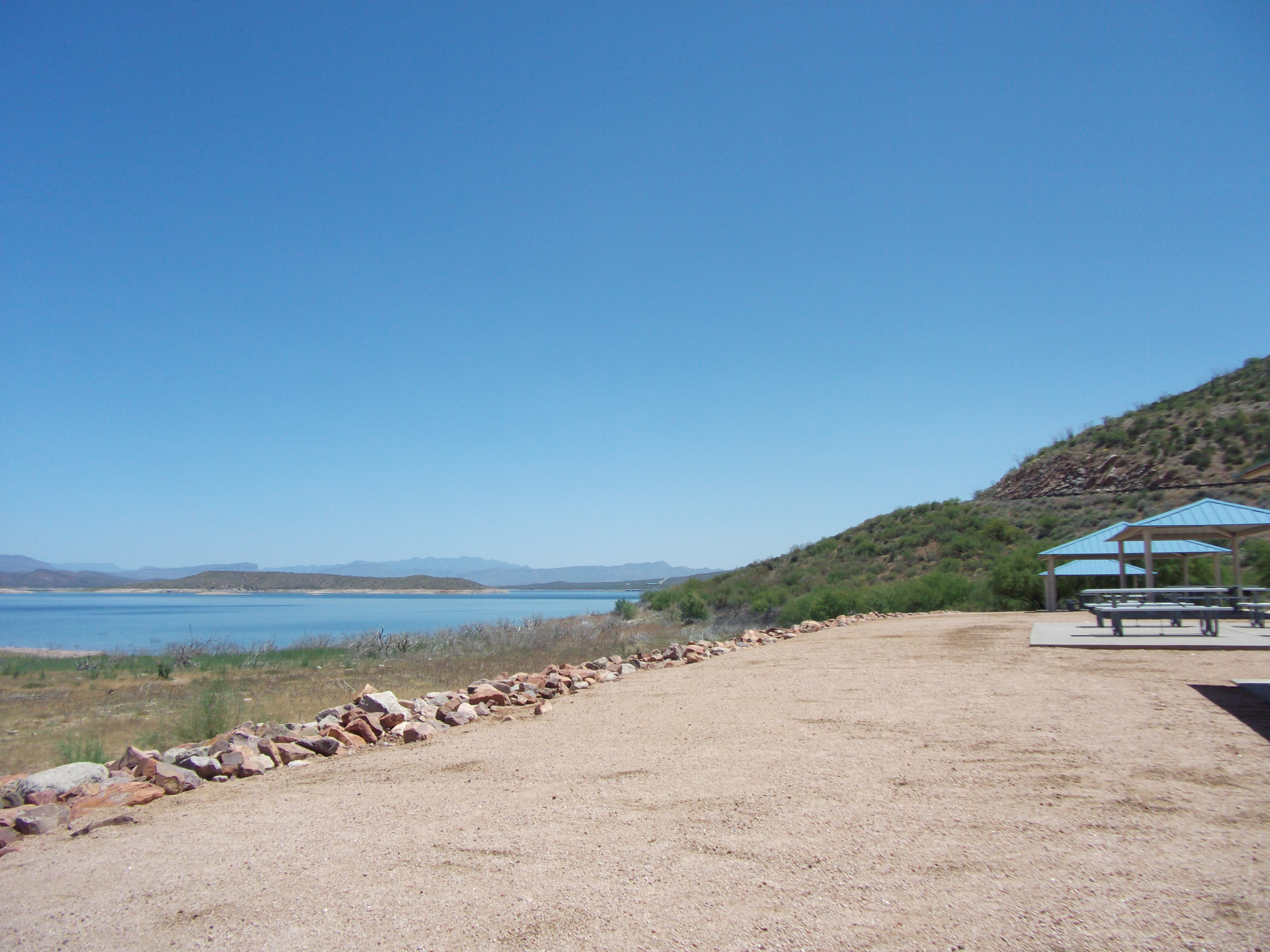 2012_05_01_roosevelt_lake_sk_0018.jpg (large)