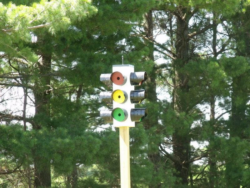 Stop Light Bird House