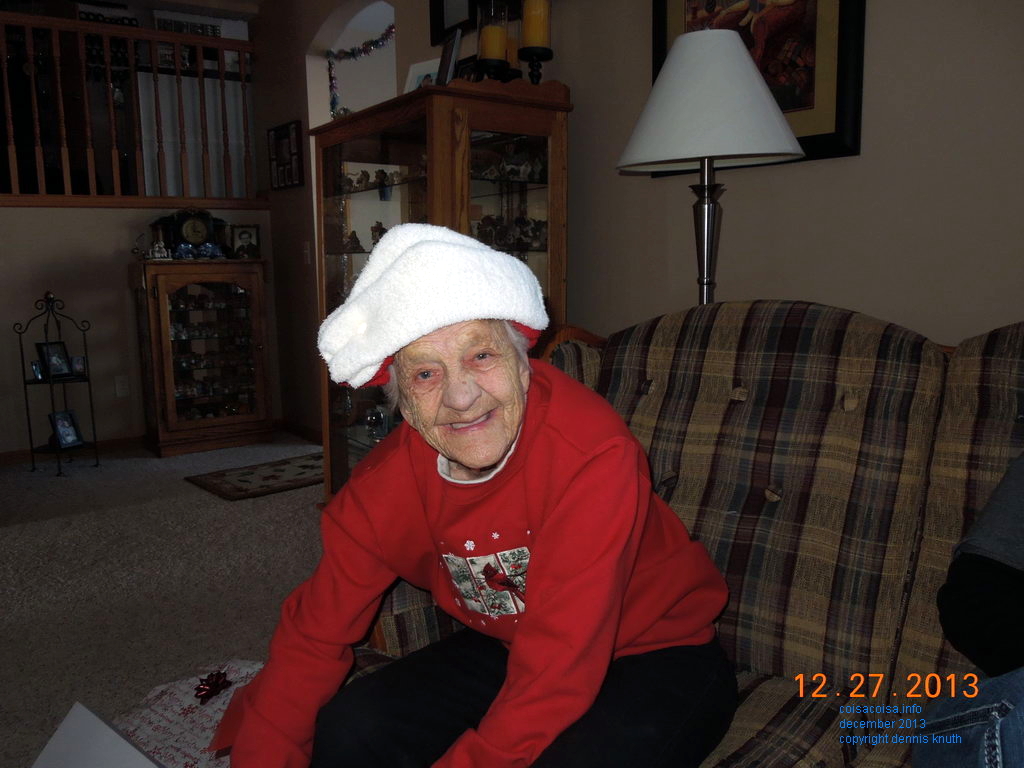 Mrs. Santa Toothless