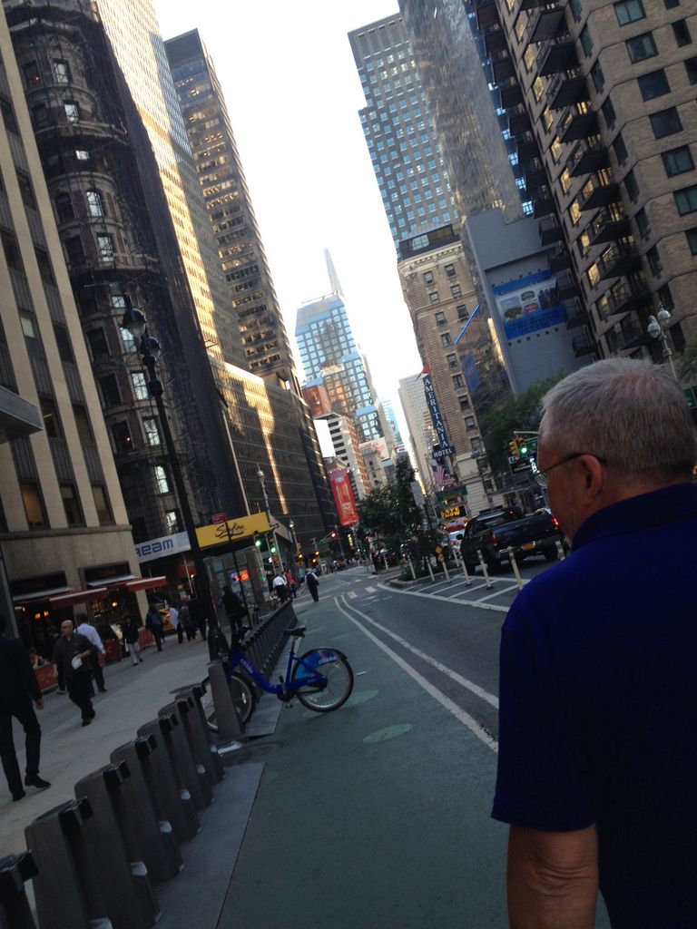 2014_09_18_k_iphone_broadway_062.jpg (large)