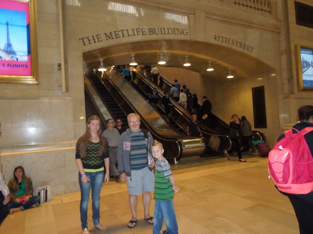 2014_09_19_helton_off_nyc_077.jpg (large)