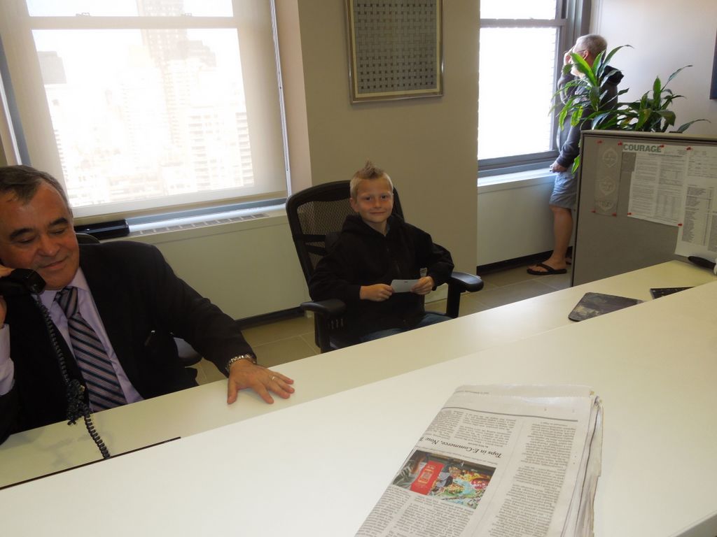 2014_09_19_helton_off_nyc_082.jpg (large)