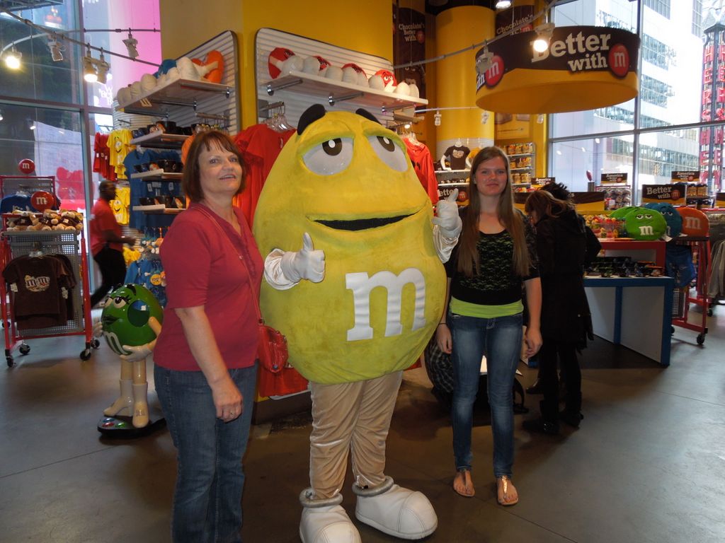 2014_09_19_helton_off_nyc_091.jpg (large)