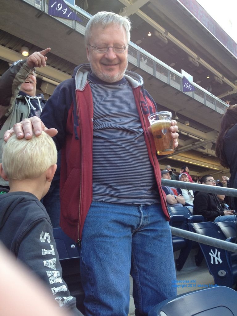 
2014_04_26_colin_and_justin_ny_yankees_img_0017.jpg (large)