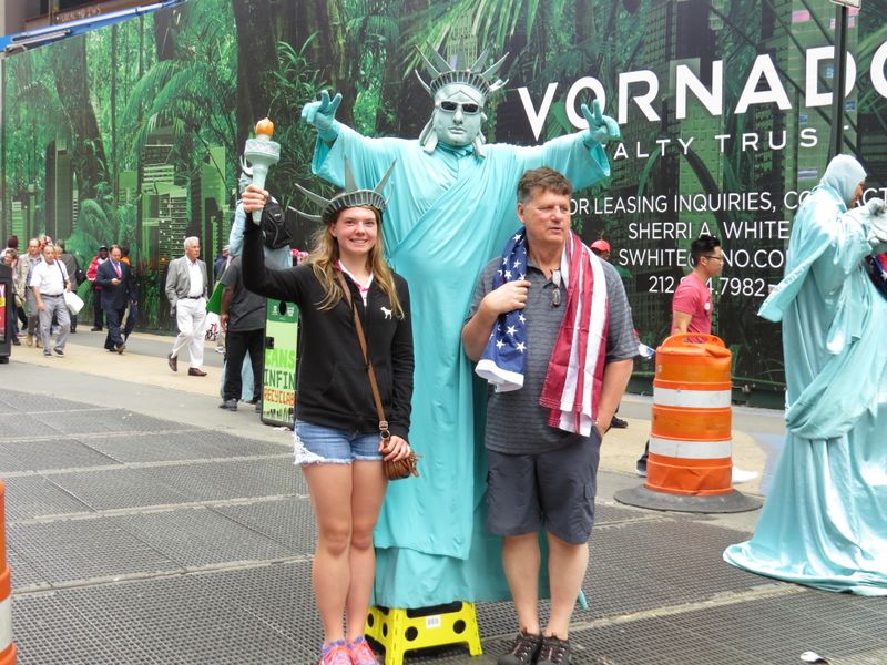 Conned by the Statue of Liberty