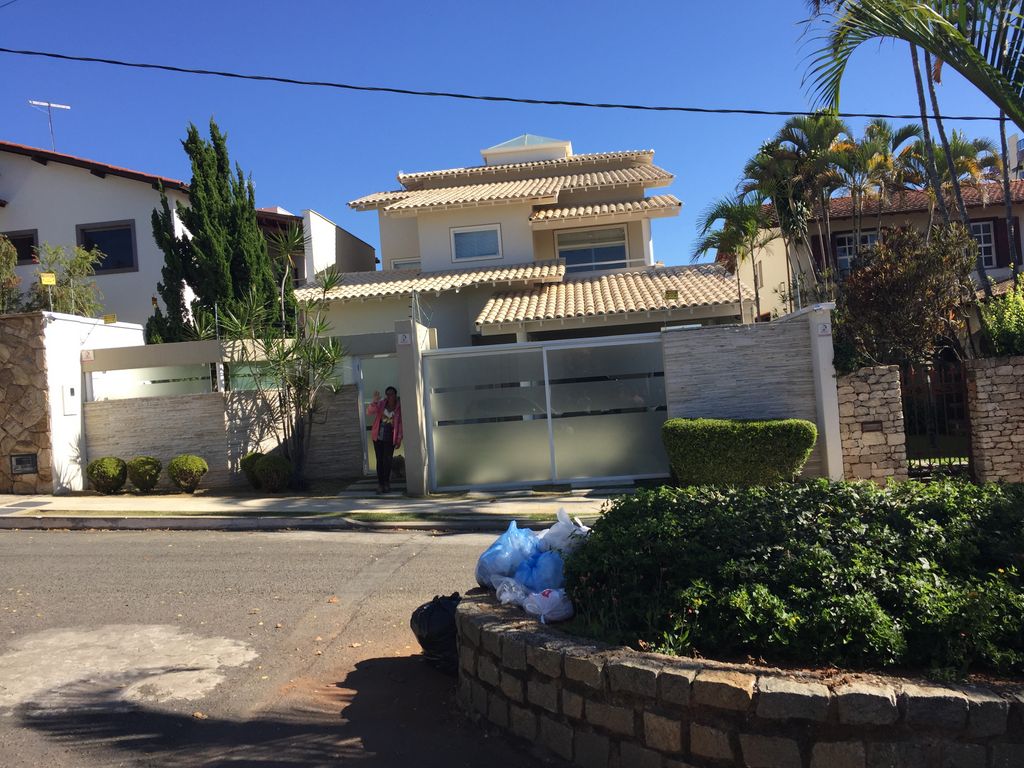 Hollywood House of Heber and Concinha