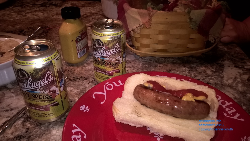 Leinenkugal's Honey Weiss and Wisconsin Bratwurst