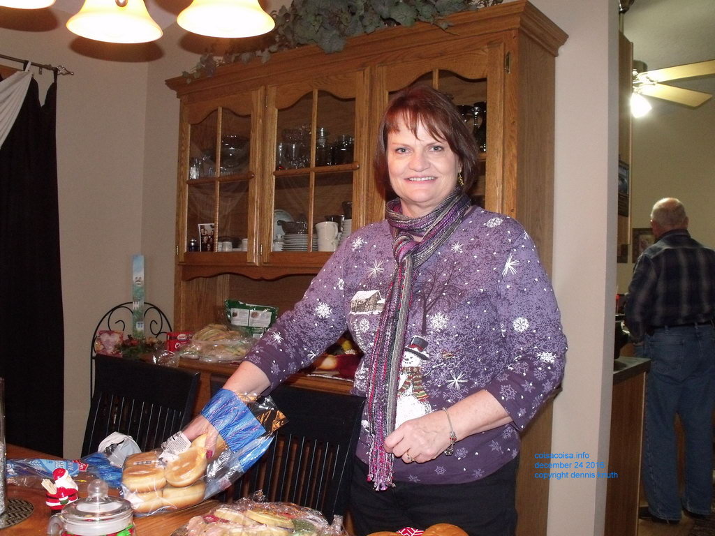 Jared snaps Grandma grabbing buns