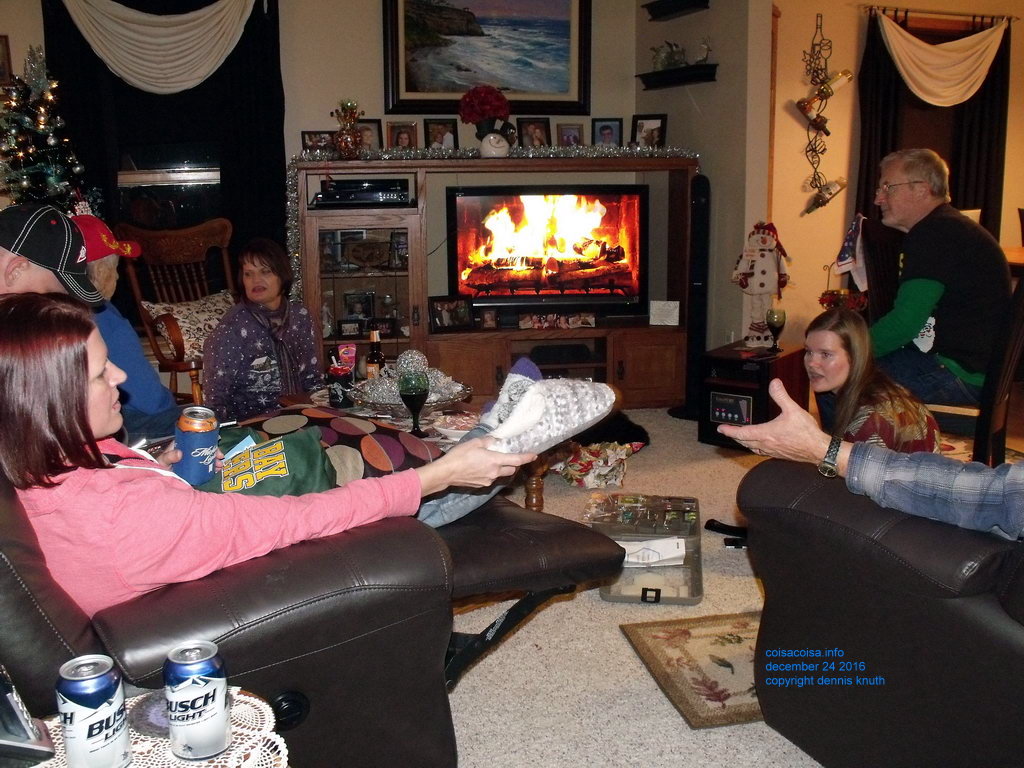 Saxe family fireplace video Christmas 2016